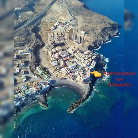 Los Banquitos